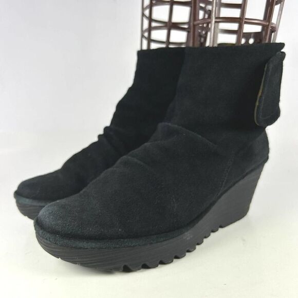 FLY London Yegifly Yegi689fly Black Suede Boot US 9 Wedge Heel Ankle Booties - Picture 1 of 10